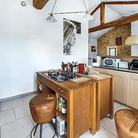 3 Bedroom Amazing In Cyr Sur Prázdninový dům