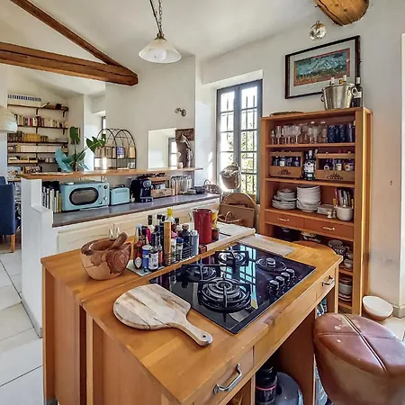 3 Bedroom Amazing In Cyr Sur Prázdninový dům *